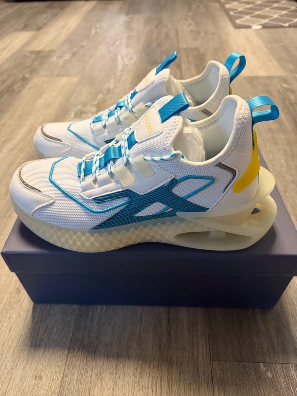 Mazino Plasma Sneakers - Teal/White